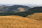 Stolová hora není daleko, ale vzhledem k tomu, že jsme vycházeli ve čtyři odpoledne, není v dosahu našich možností.