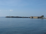 přístavní pevnost Kales z dob Benátčanů, pozdeji opravená Turky 