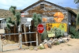 Arizona, US Route 66 - stará pumpa v Hackberry