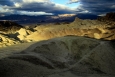 California, Death Valley, Zabriskie Point - východ slunce