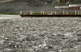 California, Death Valley, Badwater - solné jezero je takřka bez vody