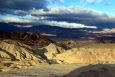 California, Death Valley, Zabriskie Point - východ slunce