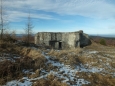 bunkr pod kopcem Houpák, který byl vybudován někdy kolem roku 1936; armáda na něm testovala odolnost proti dělostřelecké palbě 