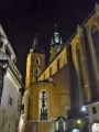 Mariánská bazilika u Rynku v nočních hodinách