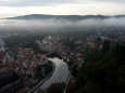 Vltava obtáčí Vnitřní město.