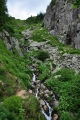 Pančavský vodopád má málo vody.