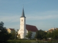 Kostel sv. Markéty (směr od hradu)