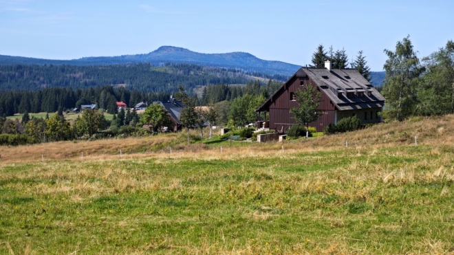 Roklan (1 453 m n. m.) a Filipova Huť.