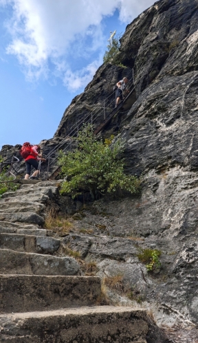 Scharfenstein...